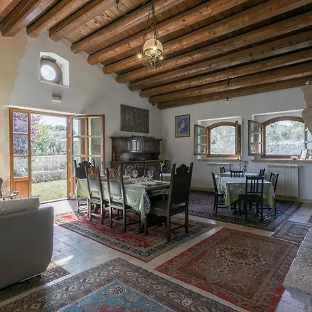 Holiday home Tenuta Santa Lucia *