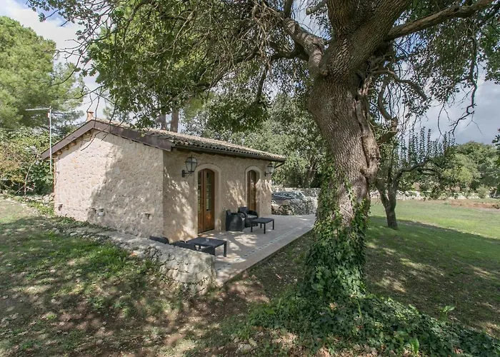 Tenuta Santa Lucia *