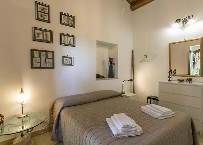 Tenuta Santa Lucia Feriehus *